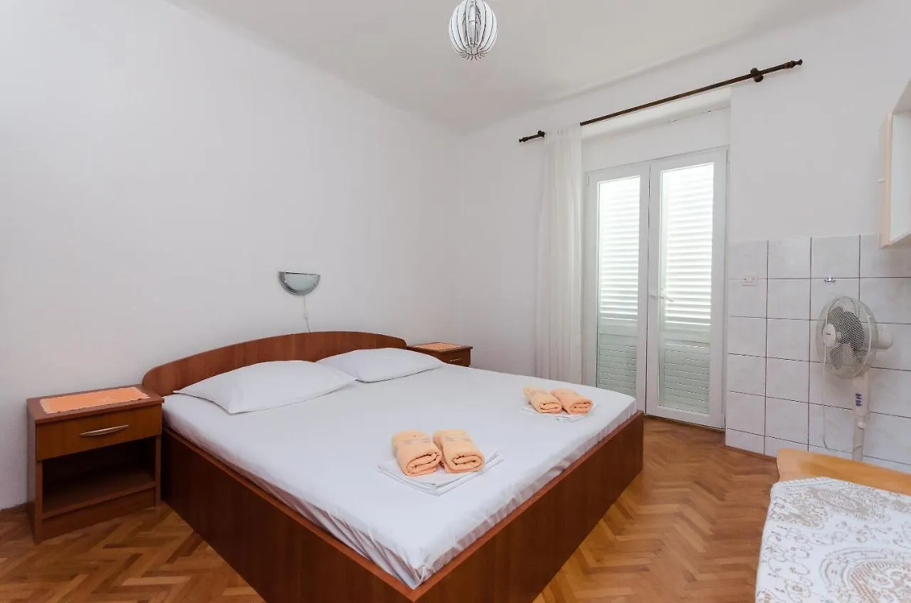 Apartments Zarko Banjol Croatia