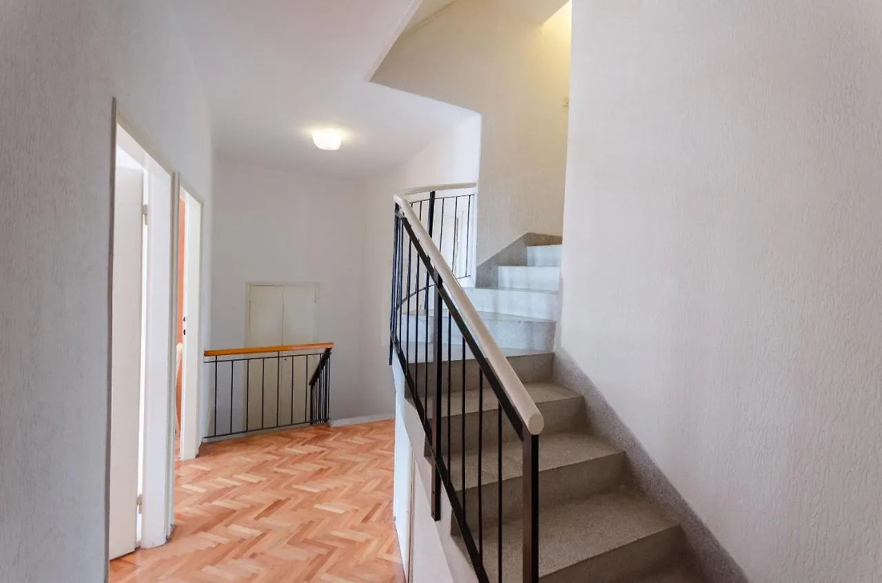 Apartments Zarko Banjol Croatia