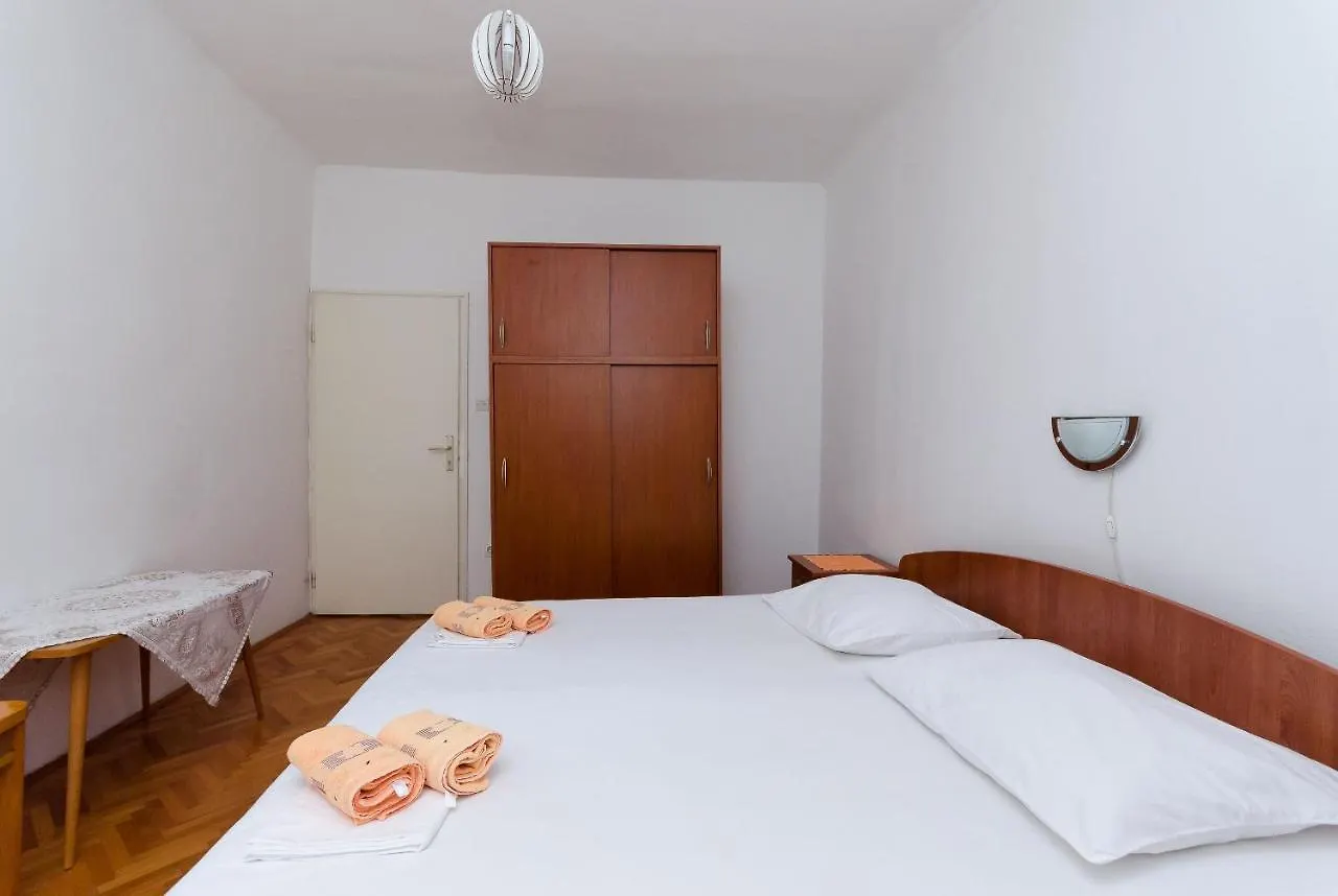 Apartments Zarko Banjol Croatia